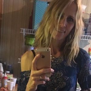 Meet your Posher, Laura